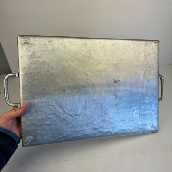 Vtg Hammercraft Hand Hammered Aluminum Serving Tray Handles Grape Design Texture - Picture 10 of 11